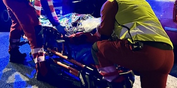 Teprve šestnáctiletý chlapec přišel o všechny prsty na ruce