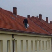 Nejsem sebevrah, ani zloděj, jdu pouze zkratkou!
