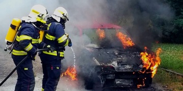 Požár auta v Horní Bříze