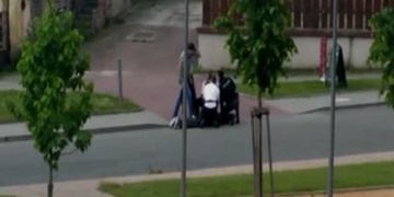Pachatel záměrně najel do vozidla hlídky, nyní je na vazbě