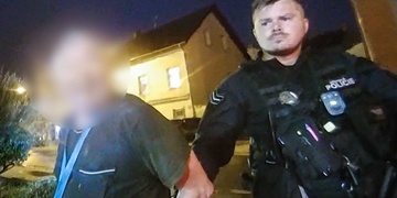 Prodejnou létal kebab, voda i plechovky energeťáků