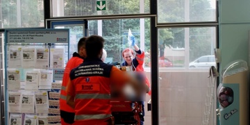 Dnes v bazénu na Slovanech málem přišel muž o život
