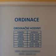 Dva zloději vykradli ordinaci