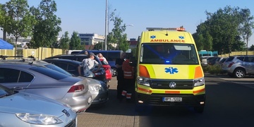 Muže zasáhli oštěpem