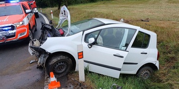 Řidička nezvládla řízení a s vozem skončila v příkopu