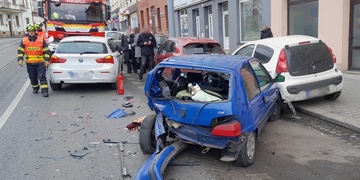 Hromadná dopravní nehoda komplikuje provoz na Slovanech