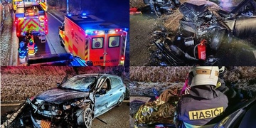 Při čelním střetu vozů bylo zraněno šest lidí