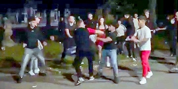 Policisté se zabývají rvačkou před kulturním domem