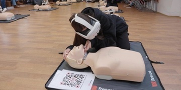 Plzeň učí tisíce školáků zachraňovat životy pomocí virtuální reality