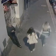 Poznáte muže na videu? Znásilnil dívku!