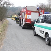 Dopravní nehoda u Sytna, vozidlo vyletělo ze silnice