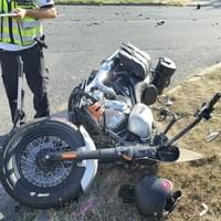 Čelní střet s nákladním vozem nemohl motocyklista přežít - aktualizováno