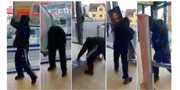 Chycený zloděj běsnil jako zvíře v kleci