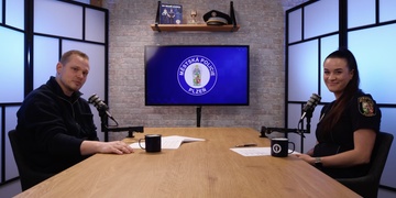 Městská policie Plzeň spustila vlastní podcast, který přiblíží zákulisí práce strážníků