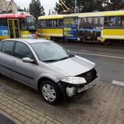 Další řidič se srazil s tramvají