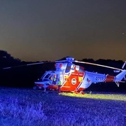 Po střetu s autem cyklista havaroval v příkopu