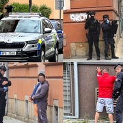 Policisté zasahovali s dlouhými zbraněmi, v přilbách a s balistickým štítem