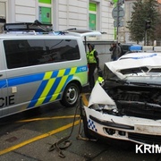 Strážníci havarovali v centru Plzně