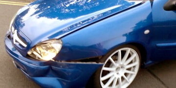 Svědci zadrželi viníka nehody