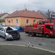 Dopravní nehoda nákladního a osobního vozu - , 