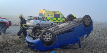 Řidička nezvládla vozidlo a havarovala