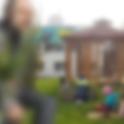 Jednasedmdesátiletý stařík masturboval u plotu mateřské školky