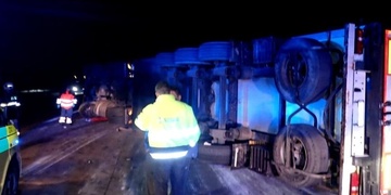 Pozor, nehoda uzavřela dálnici D5