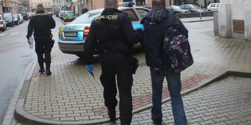 Zloděje policisté zajistili do hodiny po krádeži