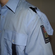 Dva útoky: Mladík napadl strážníky, cizinec zase policistu