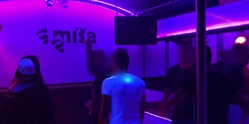 "Zajíček" vybílil svému milenci celý účet