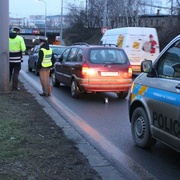 Řetězová nehoda tří aut si vyžádala zranění