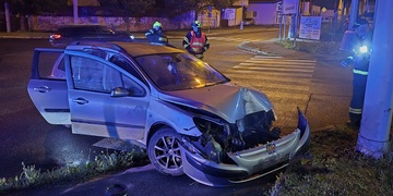 Po dopravní nehodě řidič z místa utekl