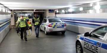 Na hlavním vlakovém nádraží přepadli mladistvého chlapce