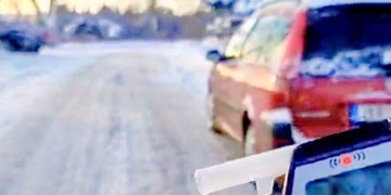 Silně opilý řidič se snažil hlídce ujet