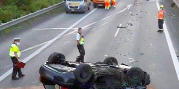 Vážná nehoda zcela zablokovala dálnici D5