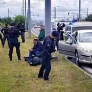 Žadatelé o azyl ujížděli z Francie, v autě pašovali drogy a zadrženi byli v Plzni