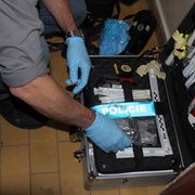 Zloději z domů kradou peníze, šperky, ale i elektronářadí