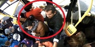 Recidivista okradl ženu v tramvaji č. 4 U Práce