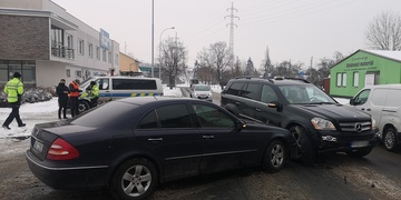 Střet Mercedesů na Jateční