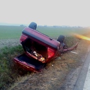 „Viník z místa nehody ujel!“ tvrdil řidič dnes ráno před odjezdem do nemocnice