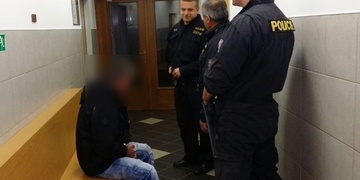 Soudu došla trpělivost a mladého řidiče poslal do vazby