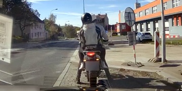 Motorkář se zákazem řízení nadýchal 2,68 promile