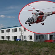 Vrtulník LZS opět startuje, nyní k člověku, kterého stlačil lis!