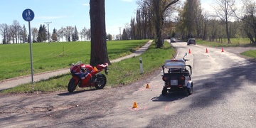 Motorkář bez řidičáku zavinil vážnou dopravní nehodu