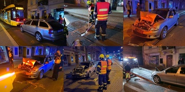 Řidič naboural tramvaj, nechal auto na kolejích a z místa rychle utekl