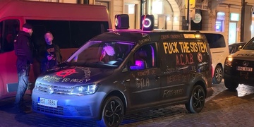 Problémová plzeňská postavička si zadělává na pořádný malér