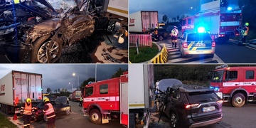 Vážná nehoda na sjezdu z dálnice D5