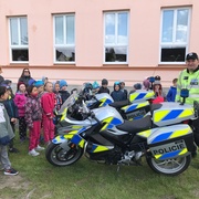 Den s policií na základní škole