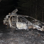Když se mu auto nepodařilo ukrást, zapálil ho