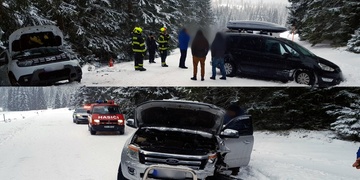 Střet tří osobních vozidel